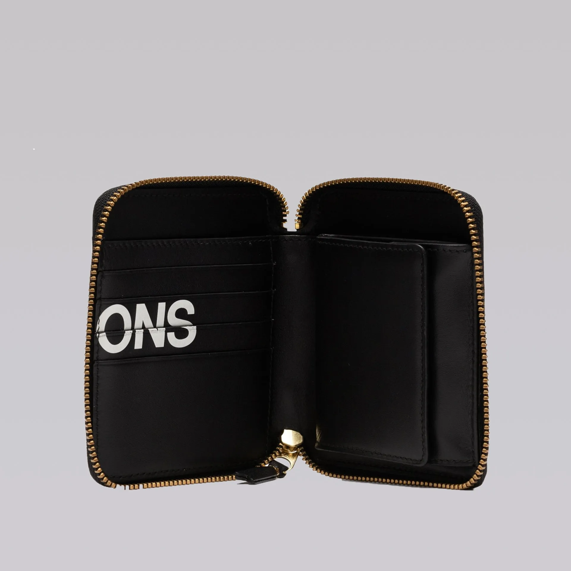 COMME DES GARCONS WALLET SA2100 HUGE LOGO BLACK