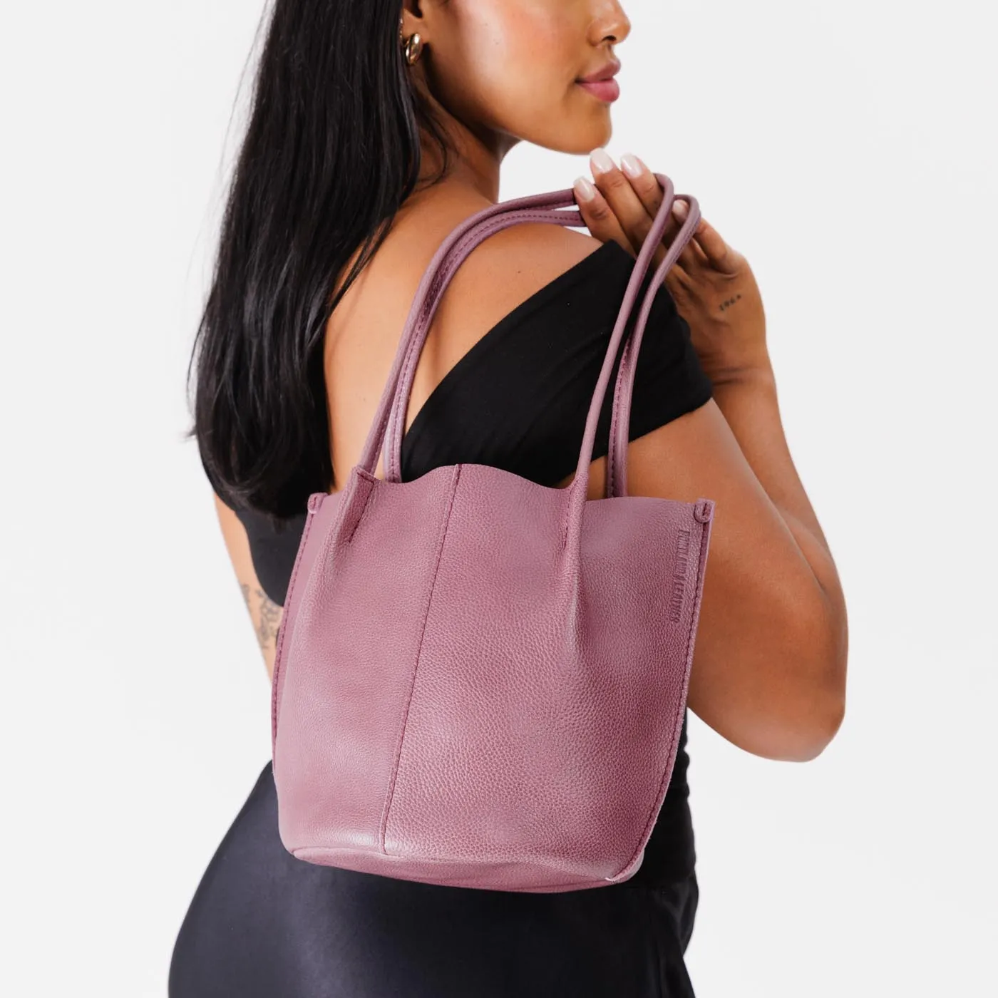 Devan Bucket Tote