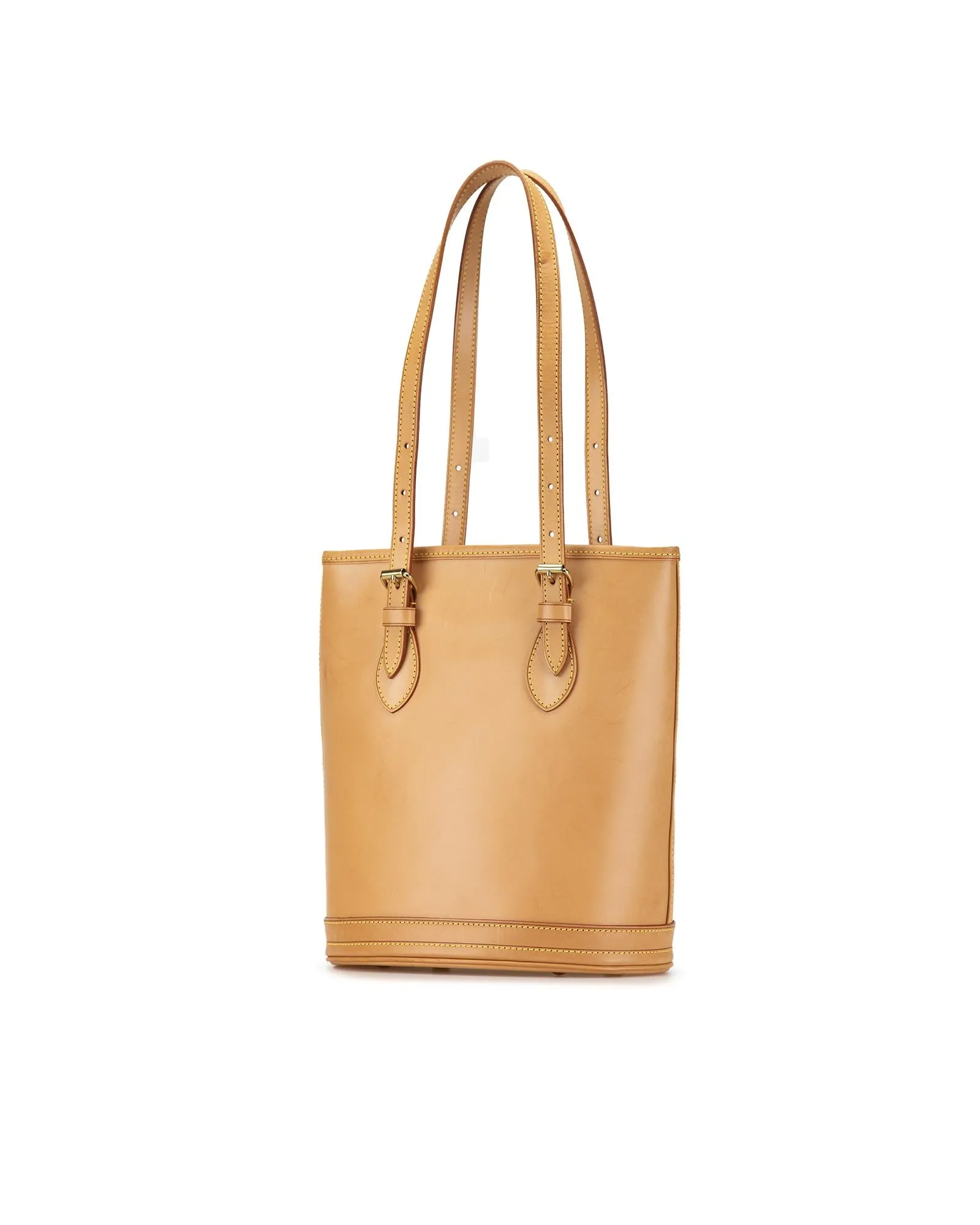 Nomade Petit Bucket Leather Bag with Adjustable Straps and Interior Zip Pockets